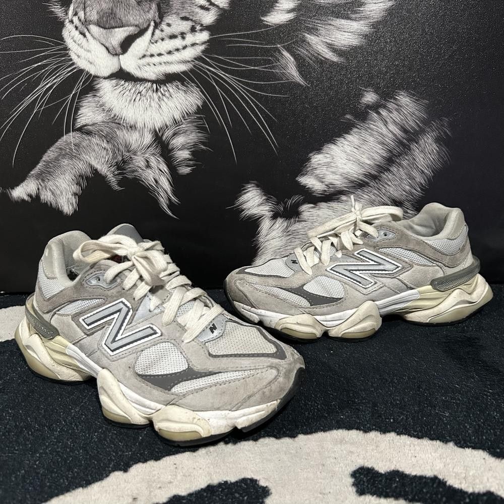 New Balance 9060 U9060GRY Athletic Sneaker Unisex M6/W7.5 Gray Mesh Running